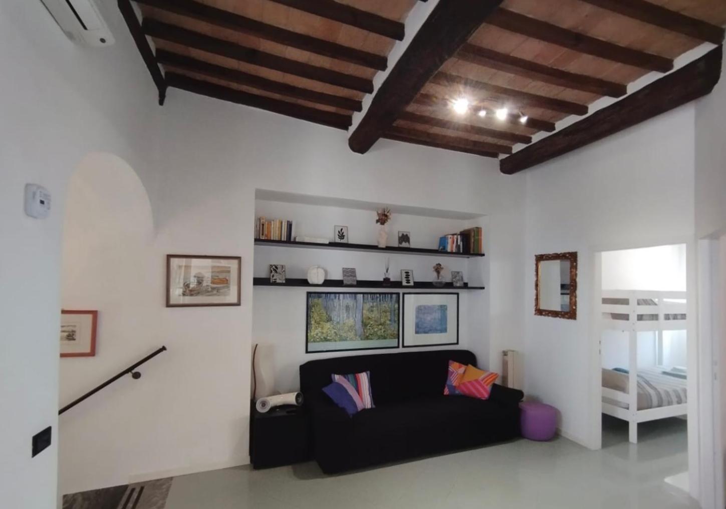 Historic Center Apartment With Private Garage Montalcino Eksteriør billede